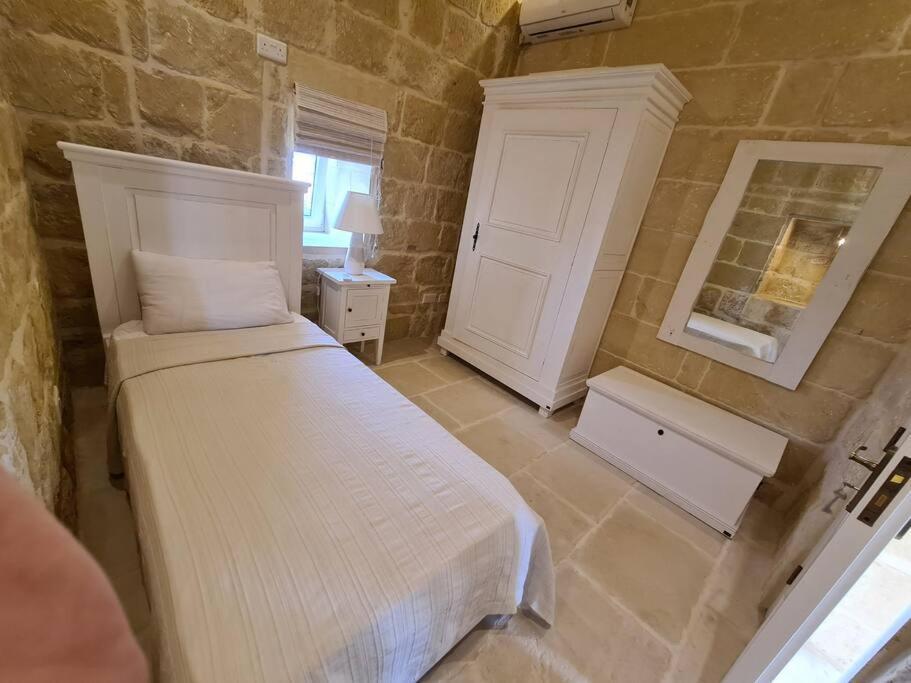 Farmhouse Villa With Large Pool And Garden In Gozo Gharb  Luaran gambar
