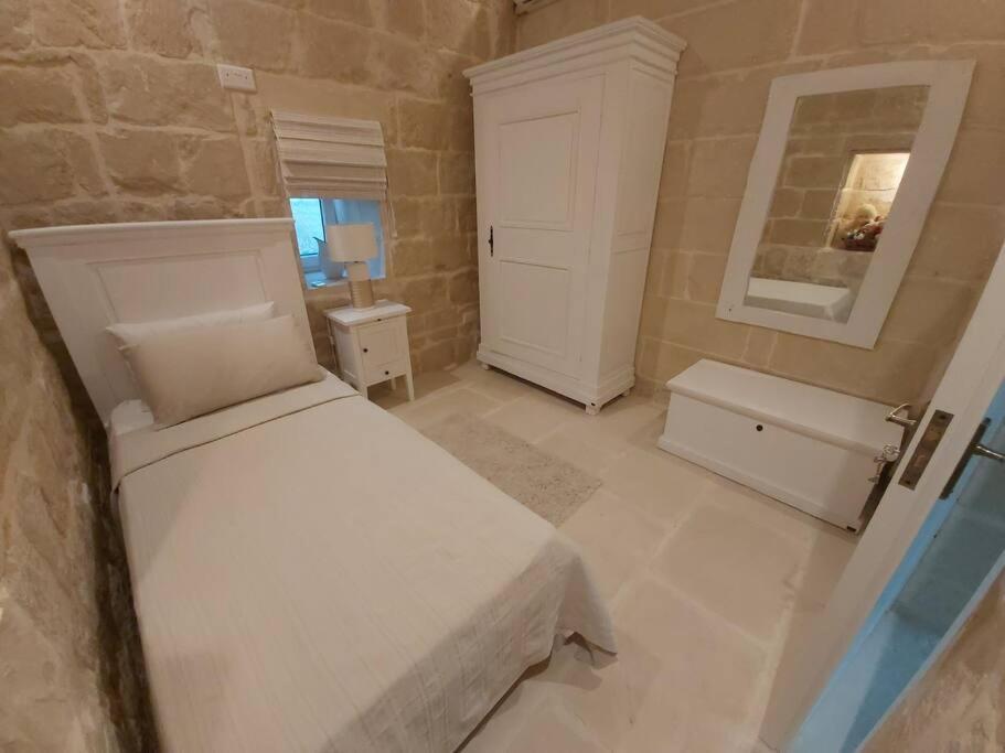 Farmhouse Villa With Large Pool And Garden In Gozo Gharb  Luaran gambar