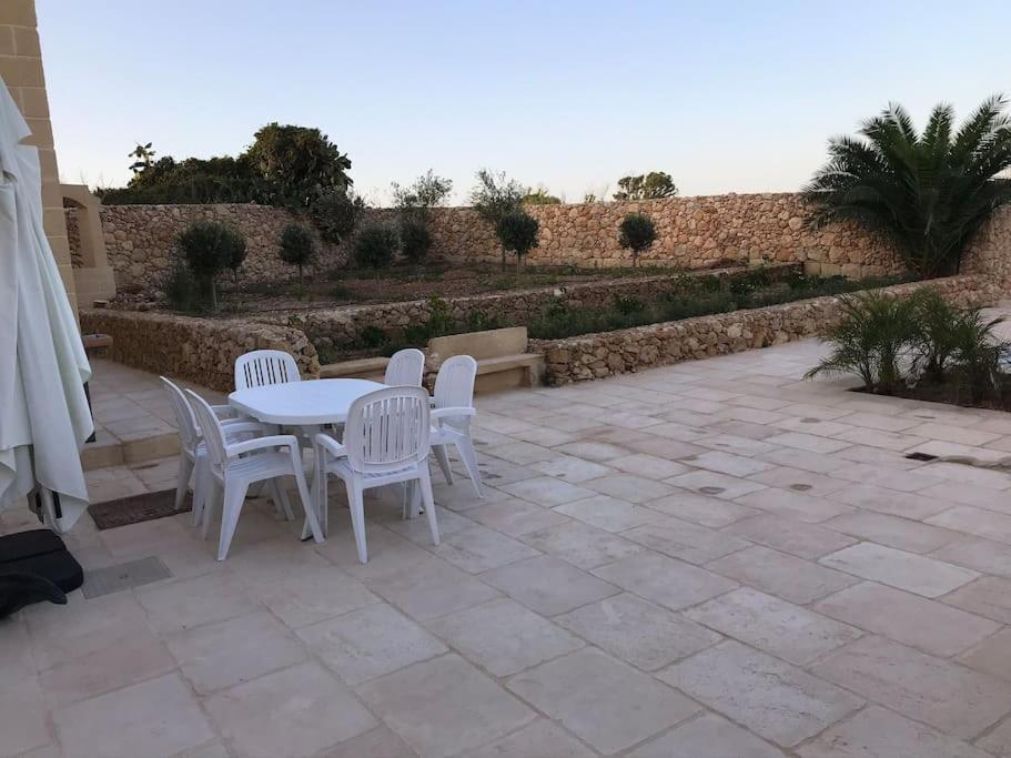 Farmhouse Villa With Large Pool And Garden In Gozo Gharb  Luaran gambar